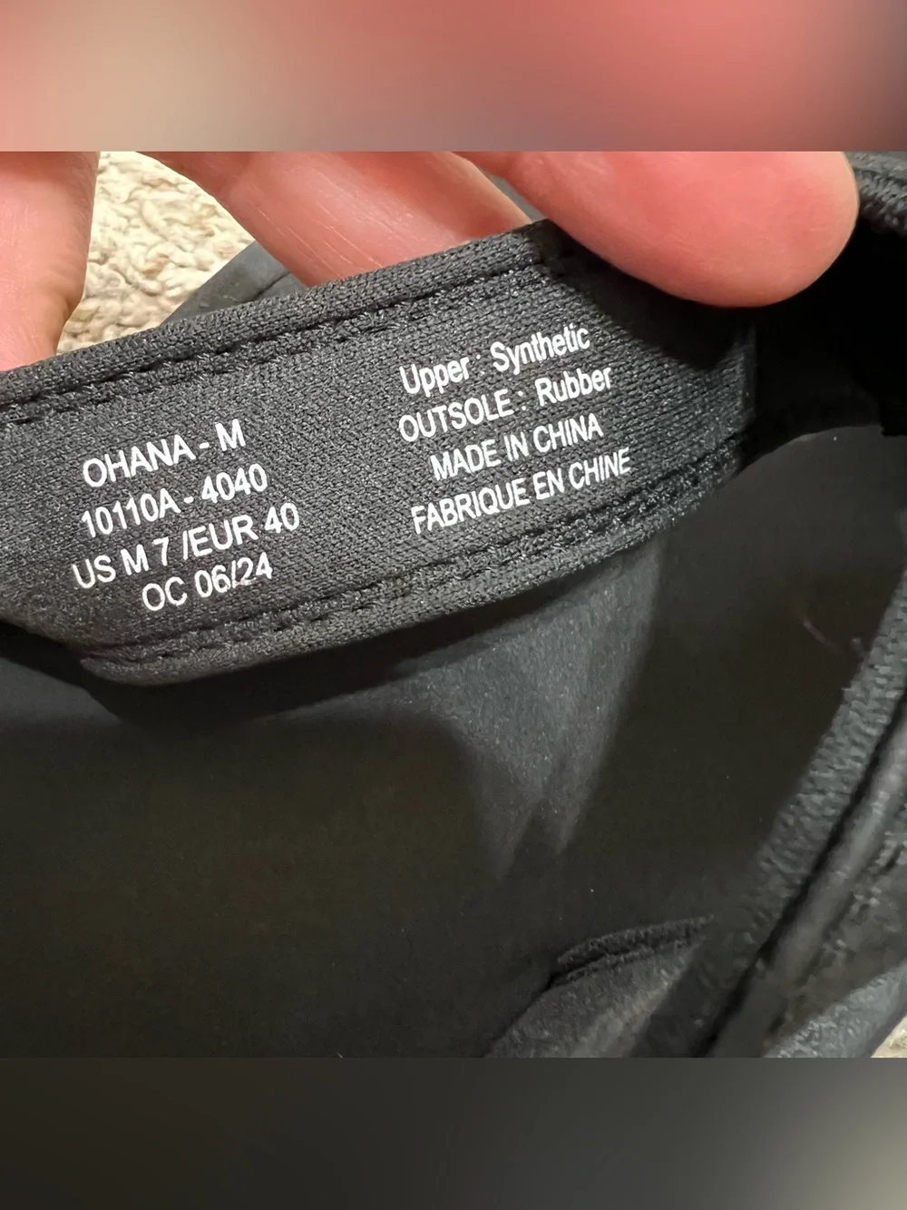 OluKai Ohana Men’s Beach Sandals Black Size 7